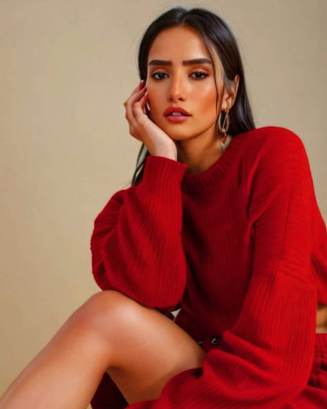 زينة تسخر من ردود الفعل على شائعات زواجها