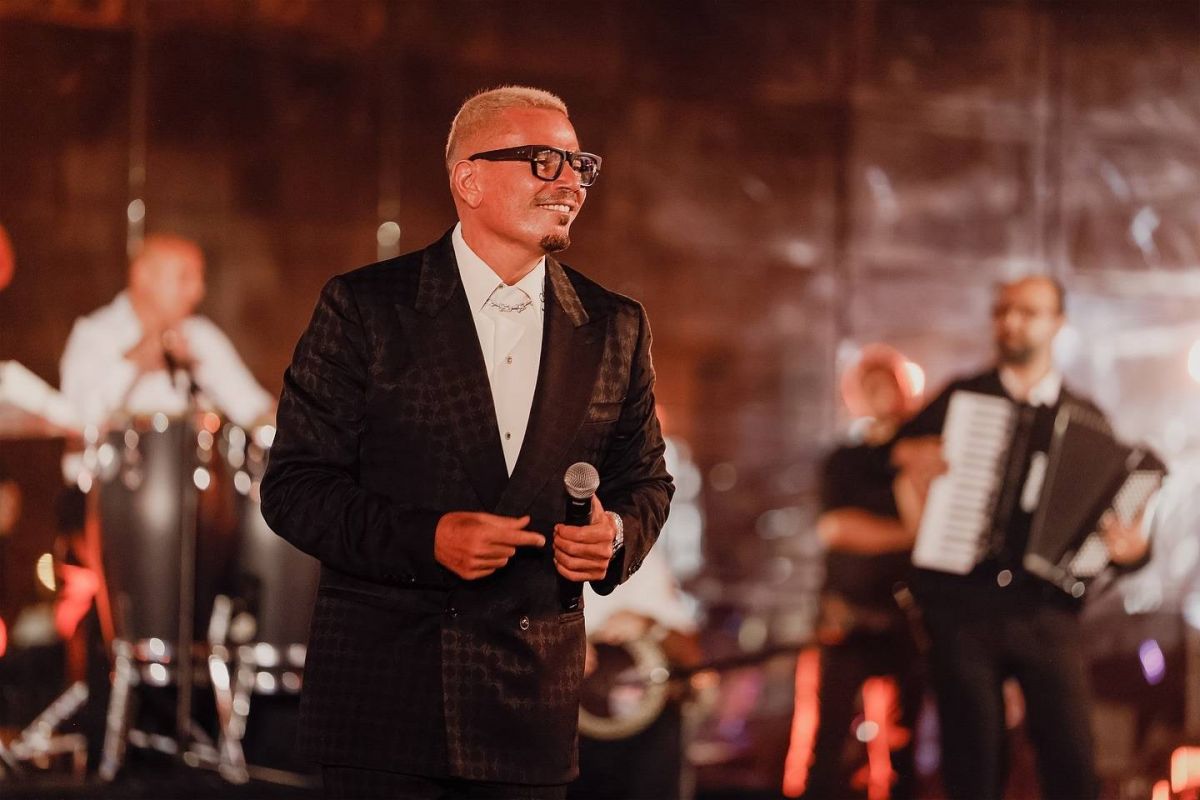 إجراء قانوني جديد من عمرو دياب في واقعة صفعه شاباً