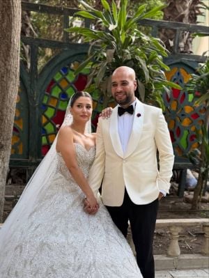 حاتم صلاح يحتفل بزفافه بحضور نجوم مصر (فيديو وصور) حاتم صلاح يحتفل بزفافه بحضور نجوم مصر (فيديو وصور)