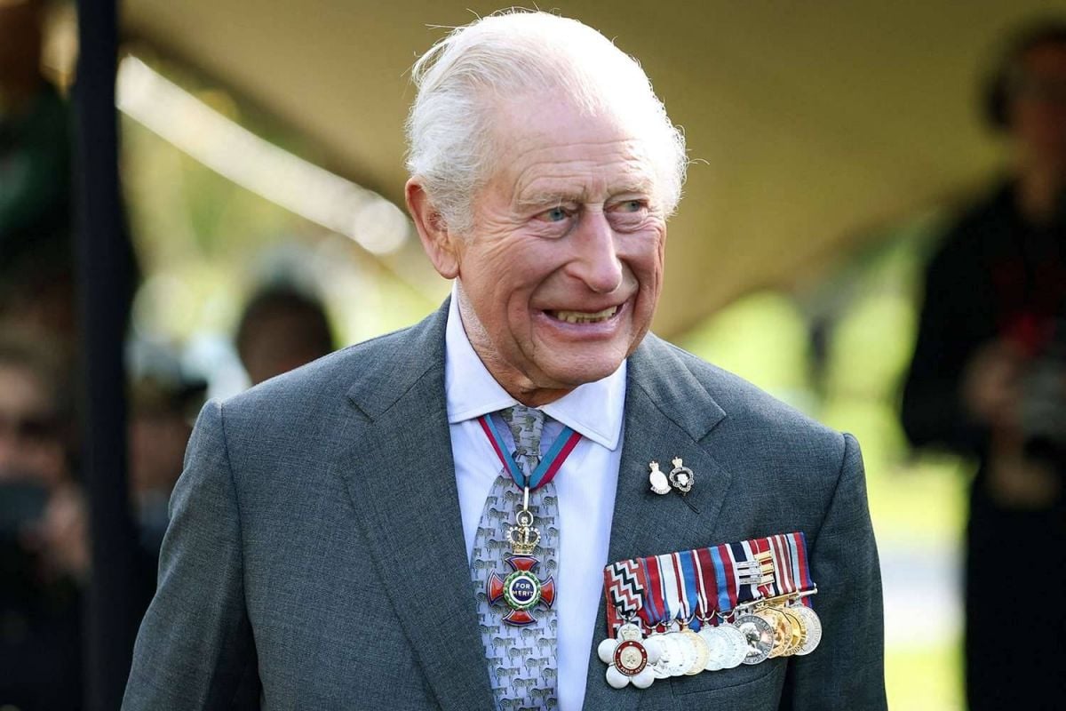 الملك تشارلز يتحدث عن موته بسخرية