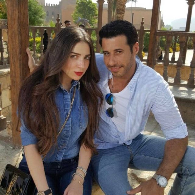 أحمد السعدني يهنّئ مي عز الدين على عقد قرانها بتعليق طريف 