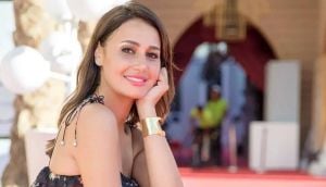 والد حلا شيحة يثير الجدل حول اعتزالها الفن (فيديو)