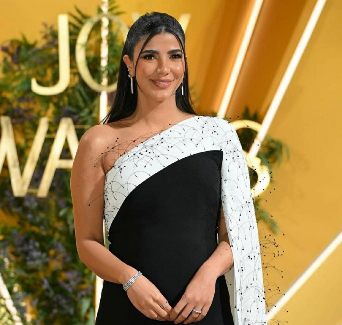 نجل ريم سامي في حالة حرجة... والعائلة تطلب له الدعاء