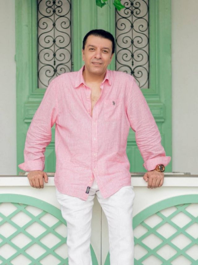 مصطفى كامل يوجه تحذيراً: 