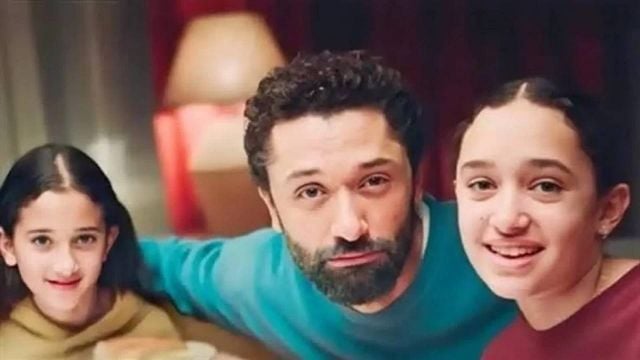 كريم محمود عبد العزيز وابنتاه