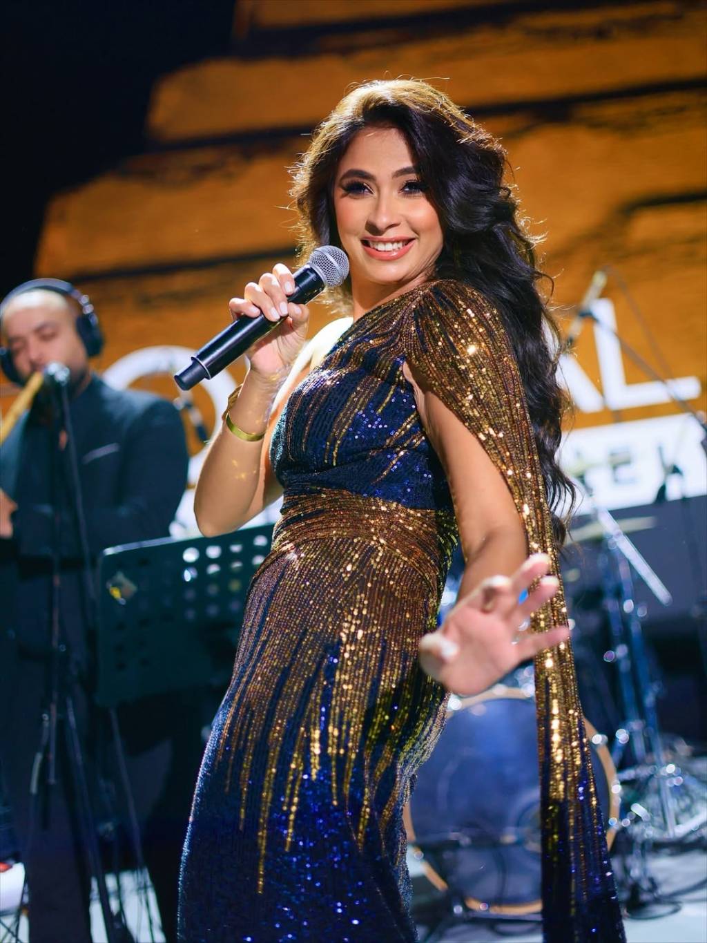 روبي ترقص