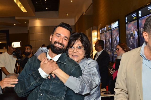 أحمد حاتم مع إسعاد يونس في العرض الخاص لفيلم 
