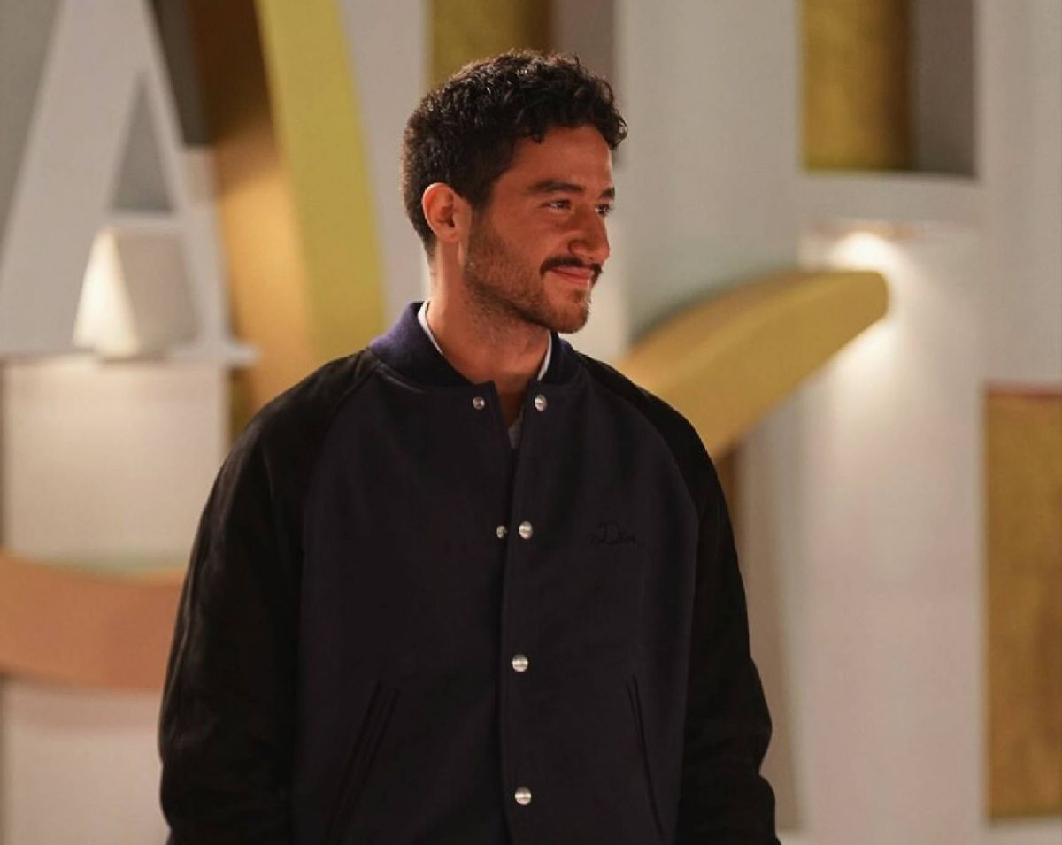 أحمد مالك يتحدث عن علاقته بوالده وشائعات ارتباطه (فيديو)