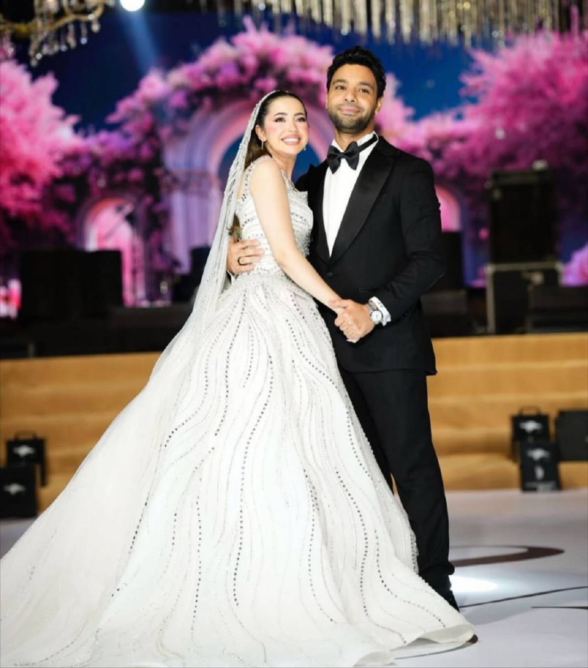 أحمد جمال يحتفل بزفافه على فرح الموجي بحضور نجوم الفن (فيديو)