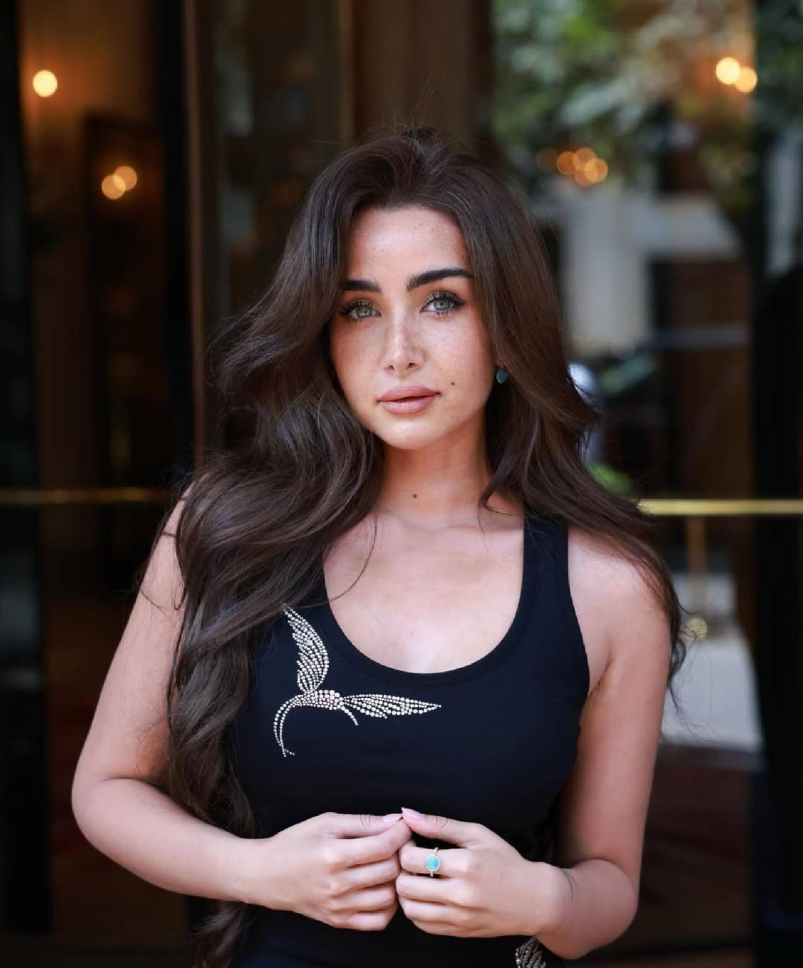 هنا الزاهد: أصبحت أكثر وعياً في قراراتي... وهذا سبب لجوئي الى طبيب نفساني (فيديو)