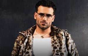 مسلم يفتح النار على نقابة الموسيقيين بعد قرار إيقافه