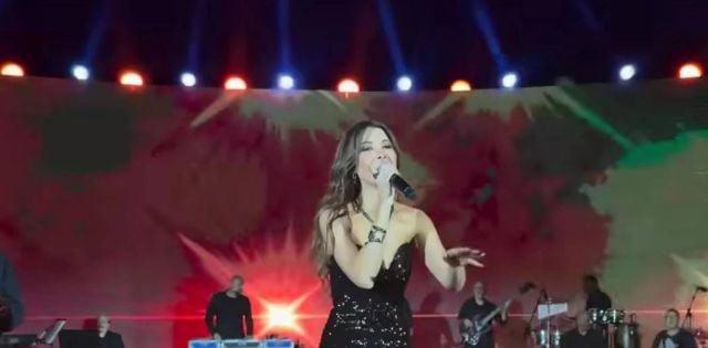 نجوم الفن يشاركون نانسي عجرم الغناء والرقص في حفلها بـ