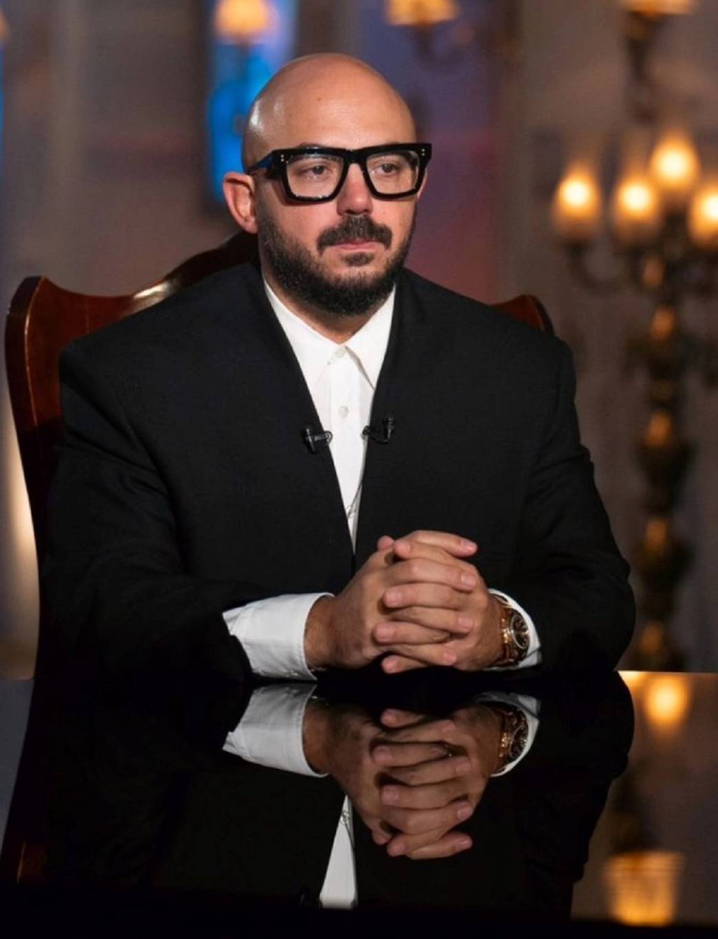 القبض على محمود العسيلي بسبب طالبة