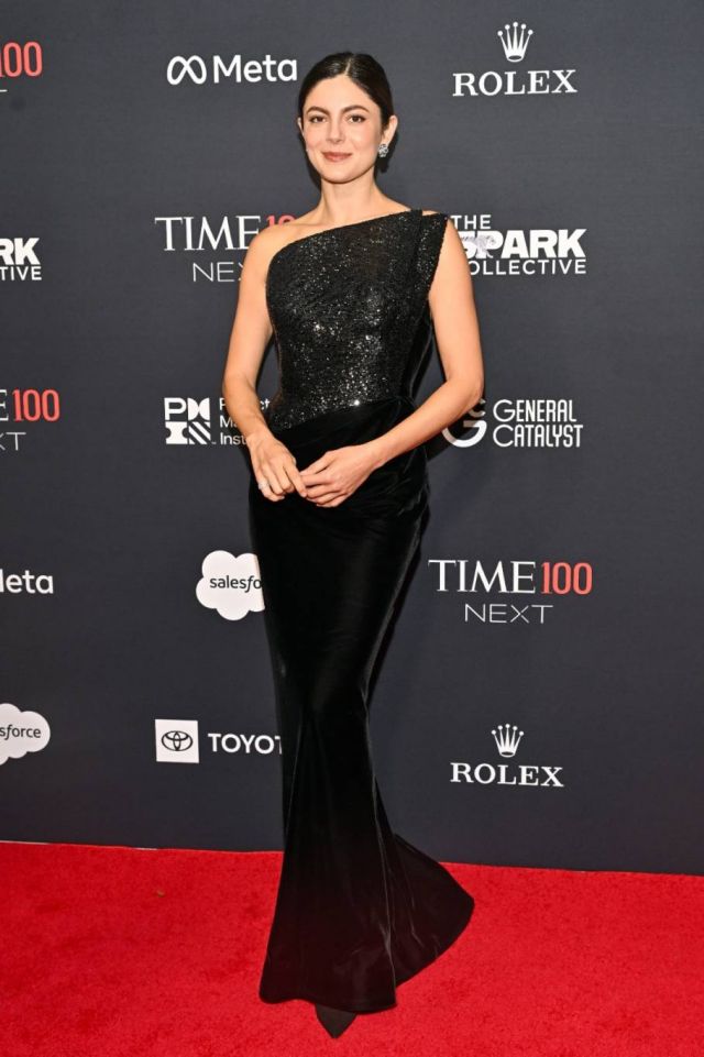 مونيكا باربارو