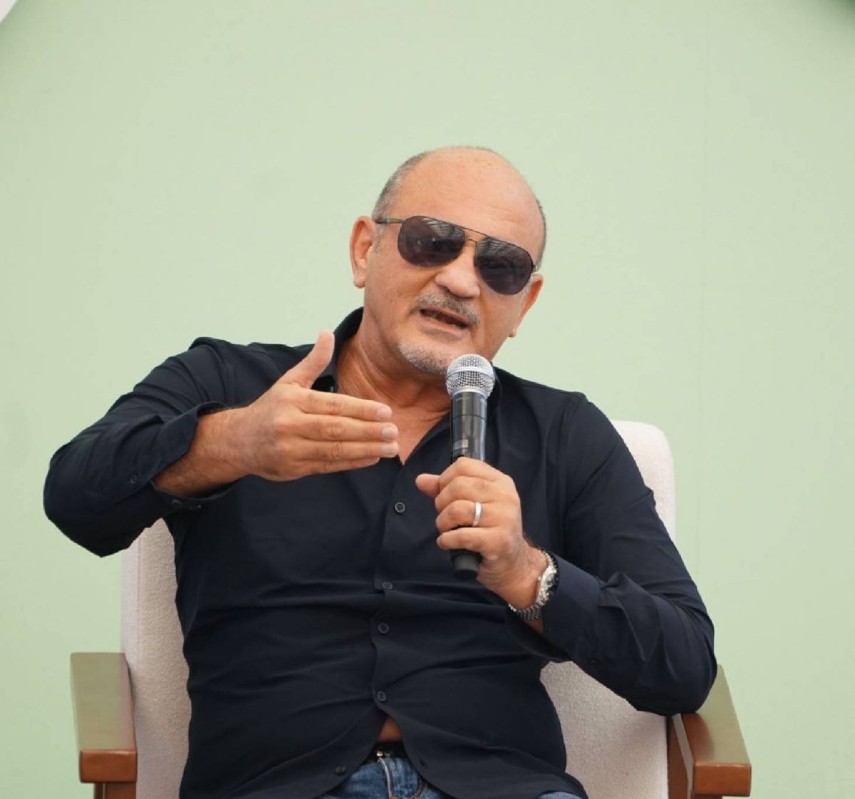 شريف عرفة يكشف عن العلاقة بين المخرج والممثل ورأيه في أحمد زكي