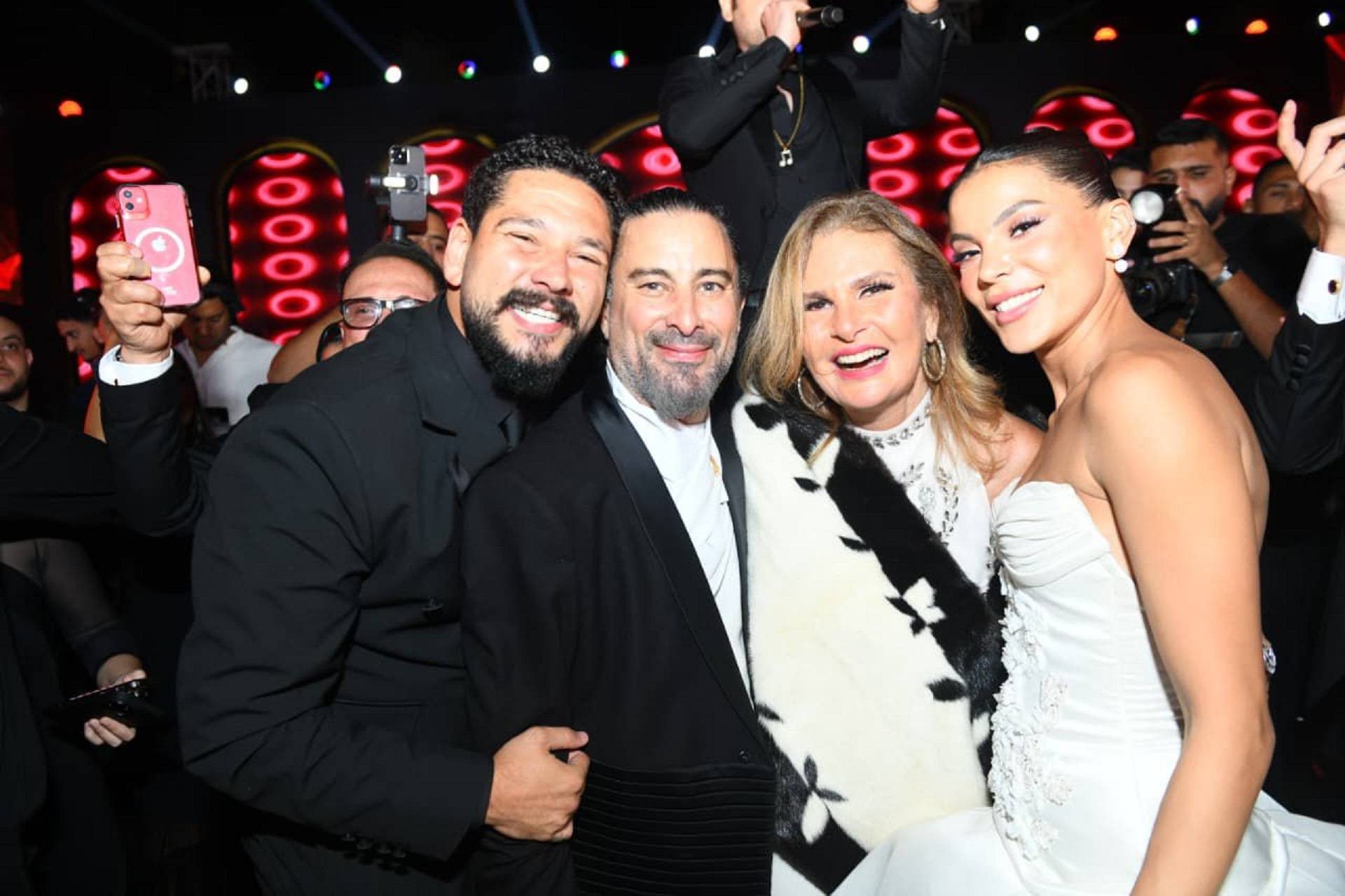 يسرا ومحمود شاهين مع هادي الباجوري وهايدي خالد