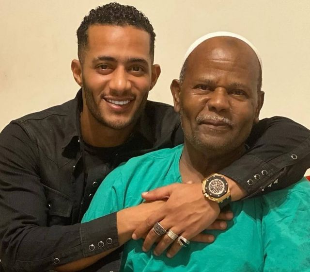 صفحات النجوم دفتر عزاء لنعي والد محمد رمضان