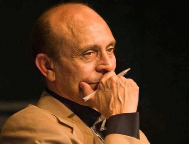 محمد صبحي يحتفل بالذكرى الـ52 لزواجه من المستشفى برسالة مقلقة