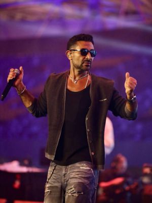 أحمد سعد يثير الجدل من جديد بفيديو عن زواجه