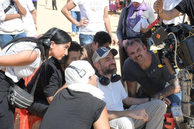 عمرو سلامة مع فريق عمل فيلم 