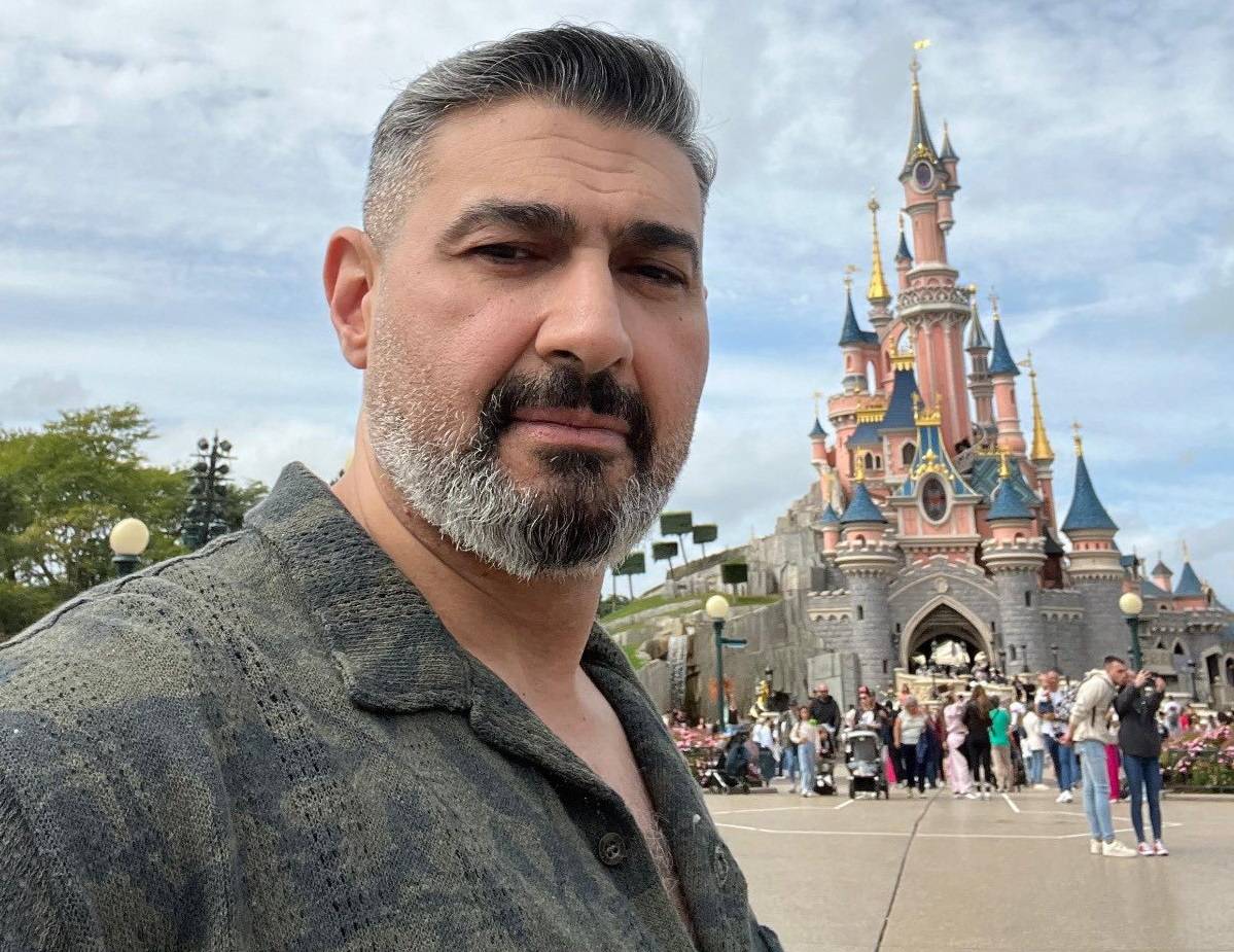 ياسر جلال يسابق الزمن للانتهاء من مسلسله الجديد بسبب مجلس 