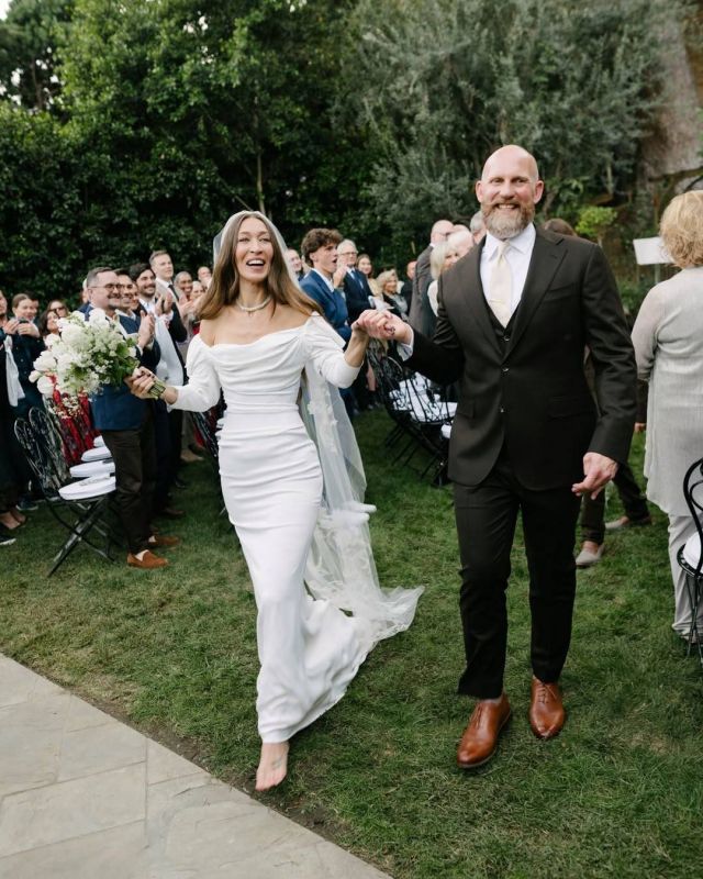 شقيقة جيجي وبيلا حديد تدخل القفص الذهبي