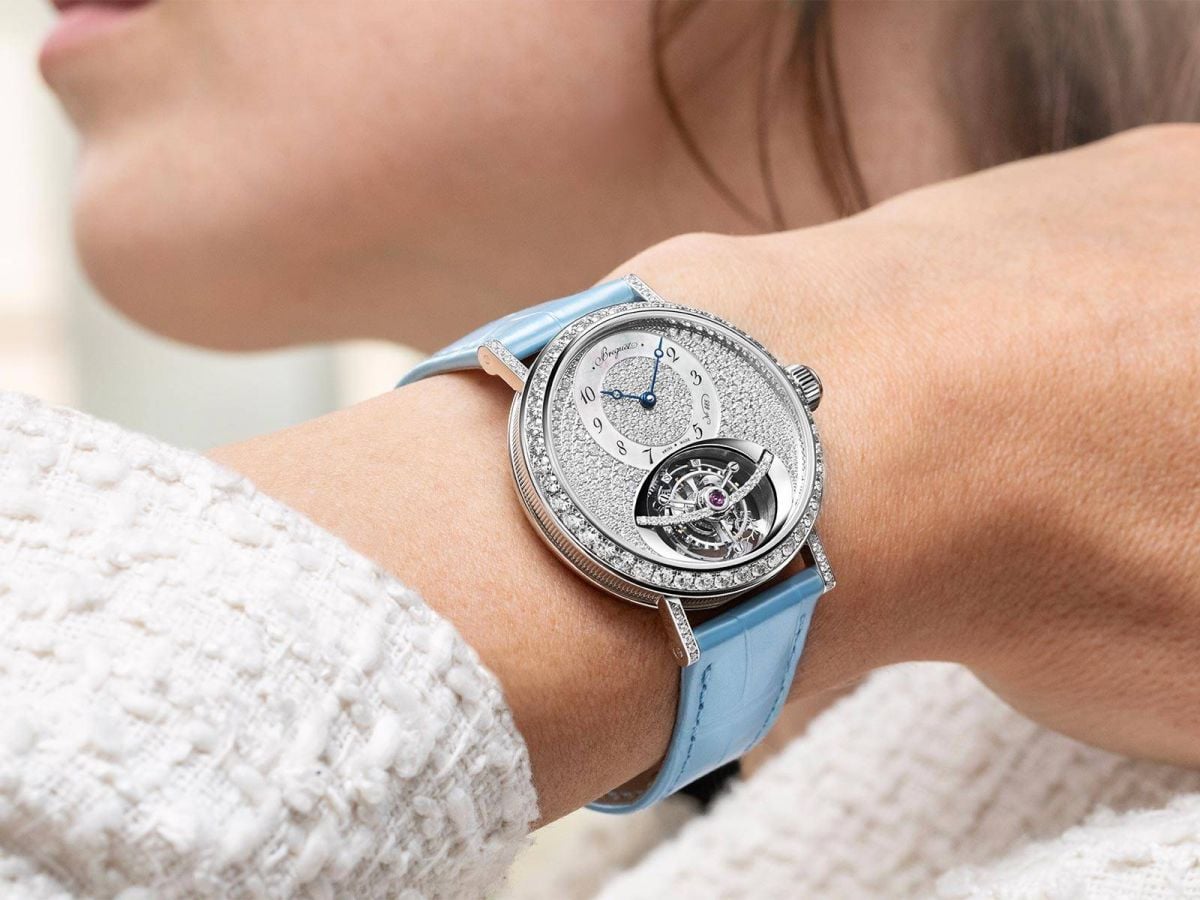 ساعات Tourbillon النسائية: الأسرار الدقيقة والفخامة مع Breguet