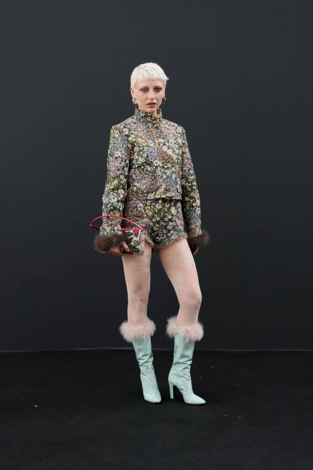 Emma_Chamberlain October 2025 Paris