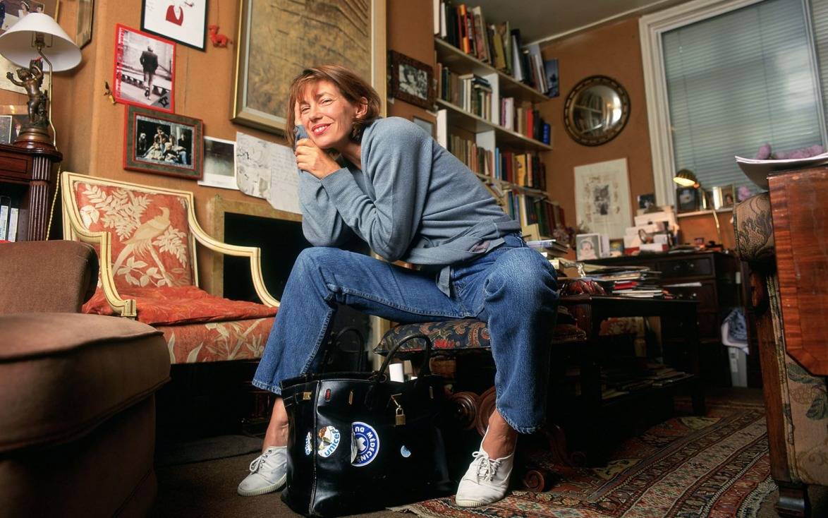 عرض أول حقيبة 