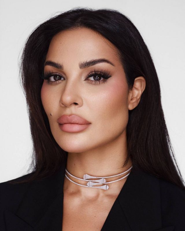 نادين نسـيب نجيم