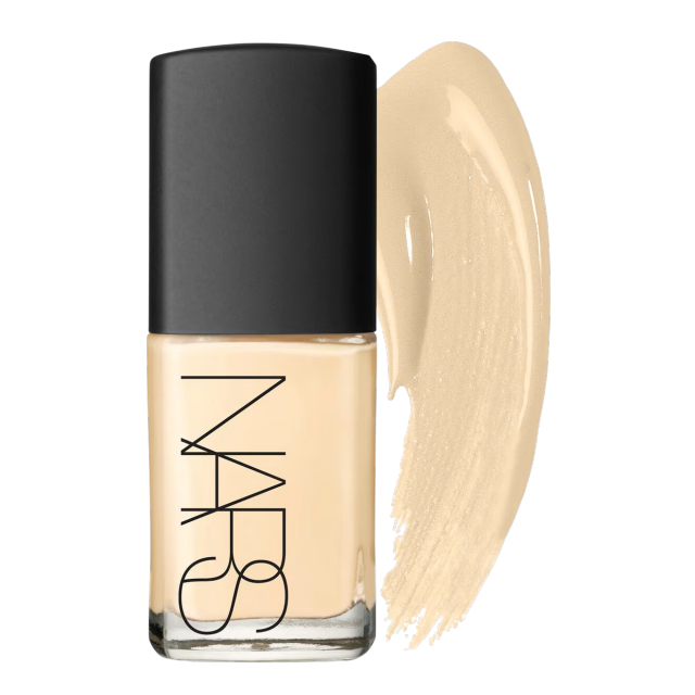 كريم أساس Sheer Glow Foundation من Nars