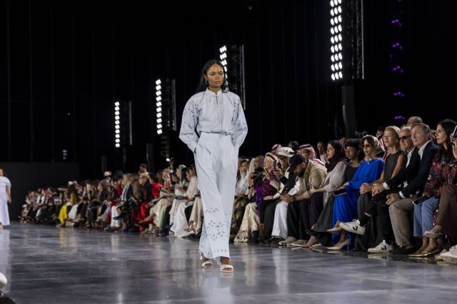  المصمّمة السعودية منى الشبل