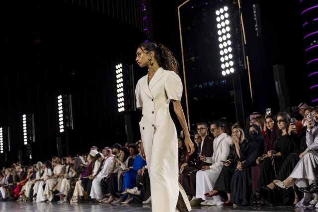  المصمّمة السعودية منى الشبل