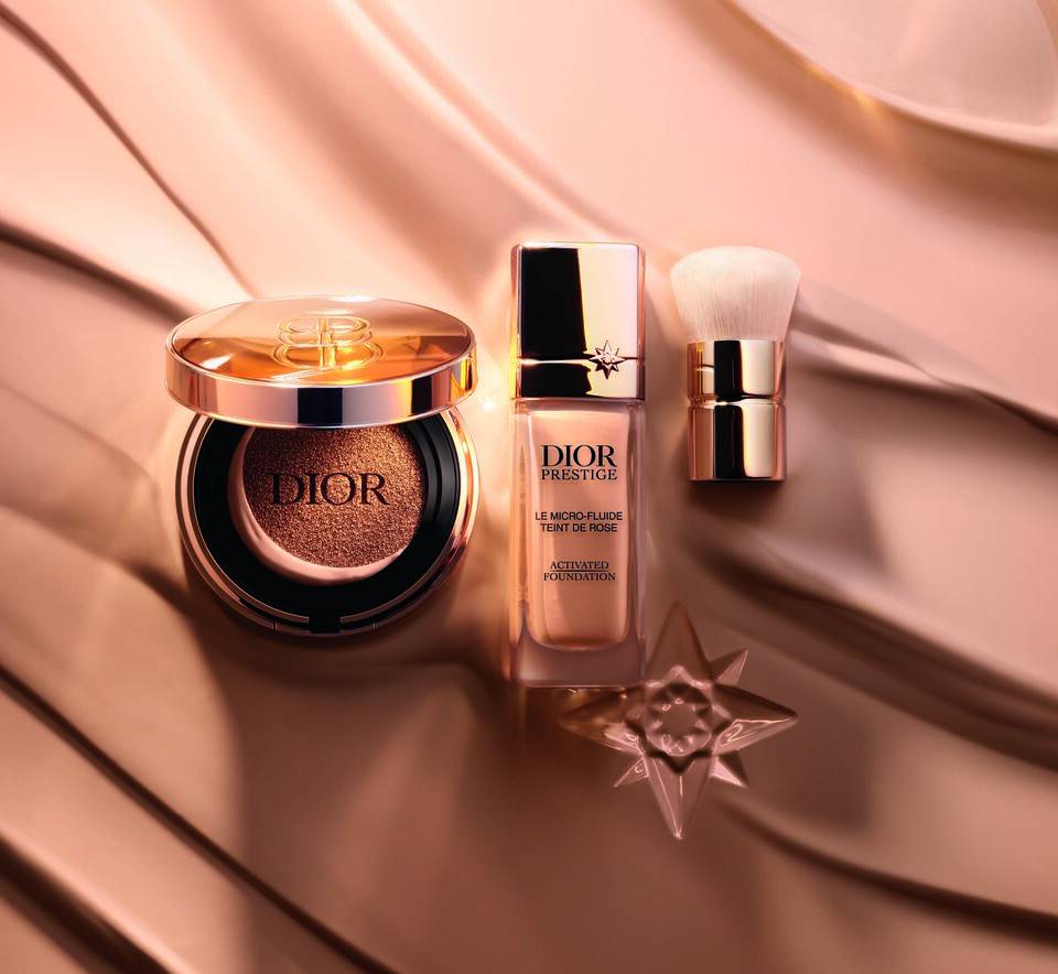 Dior Prestige: سرّ البشرة الشابة المتألقة