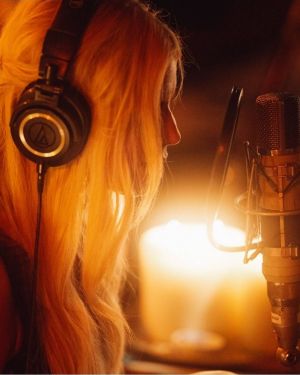 نجمة شهيرة تعلن تعافيها من الإدمان بعد صراع لسنوات... هذا ما كشفته