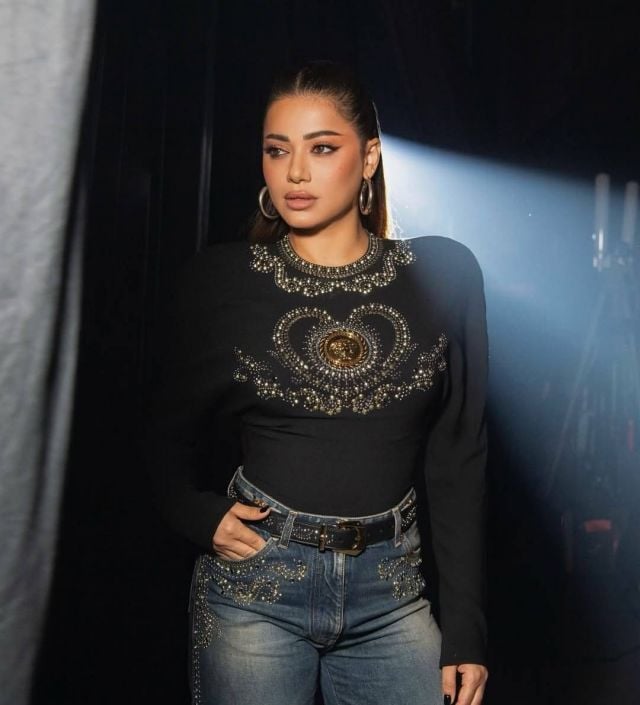 رحمة رياض تلهو مع ابنتها وتوثّق حركاتها بفيديو