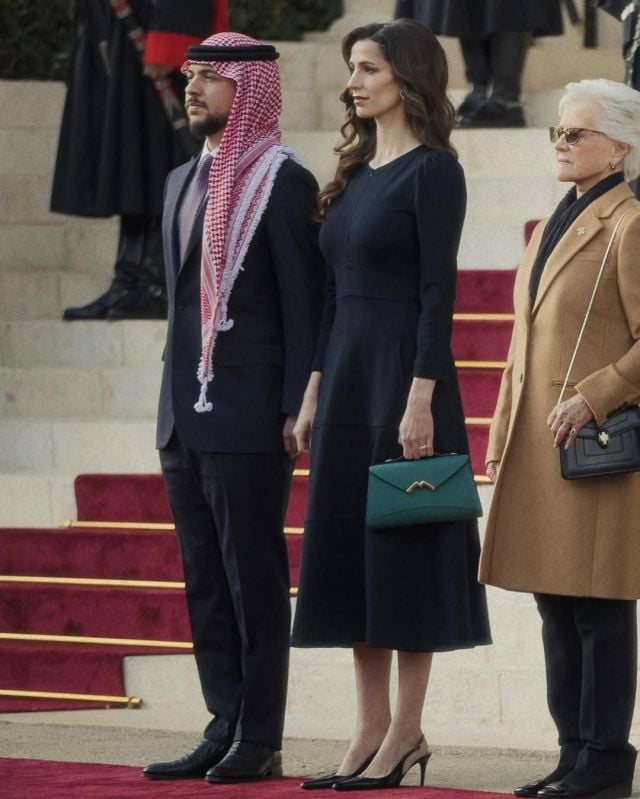 فساتين مميزة بأسلوب الأميرة رجوة 