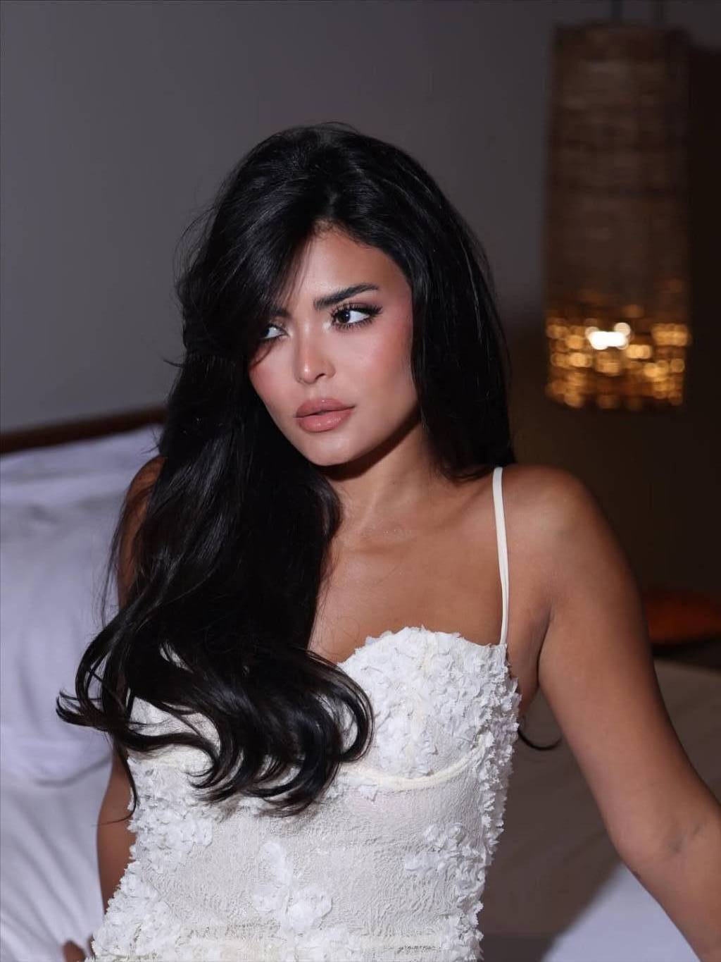 بين الأناقة والجرأة.. أسماء جمال تبهر الجميع بإطلالات متنوعة