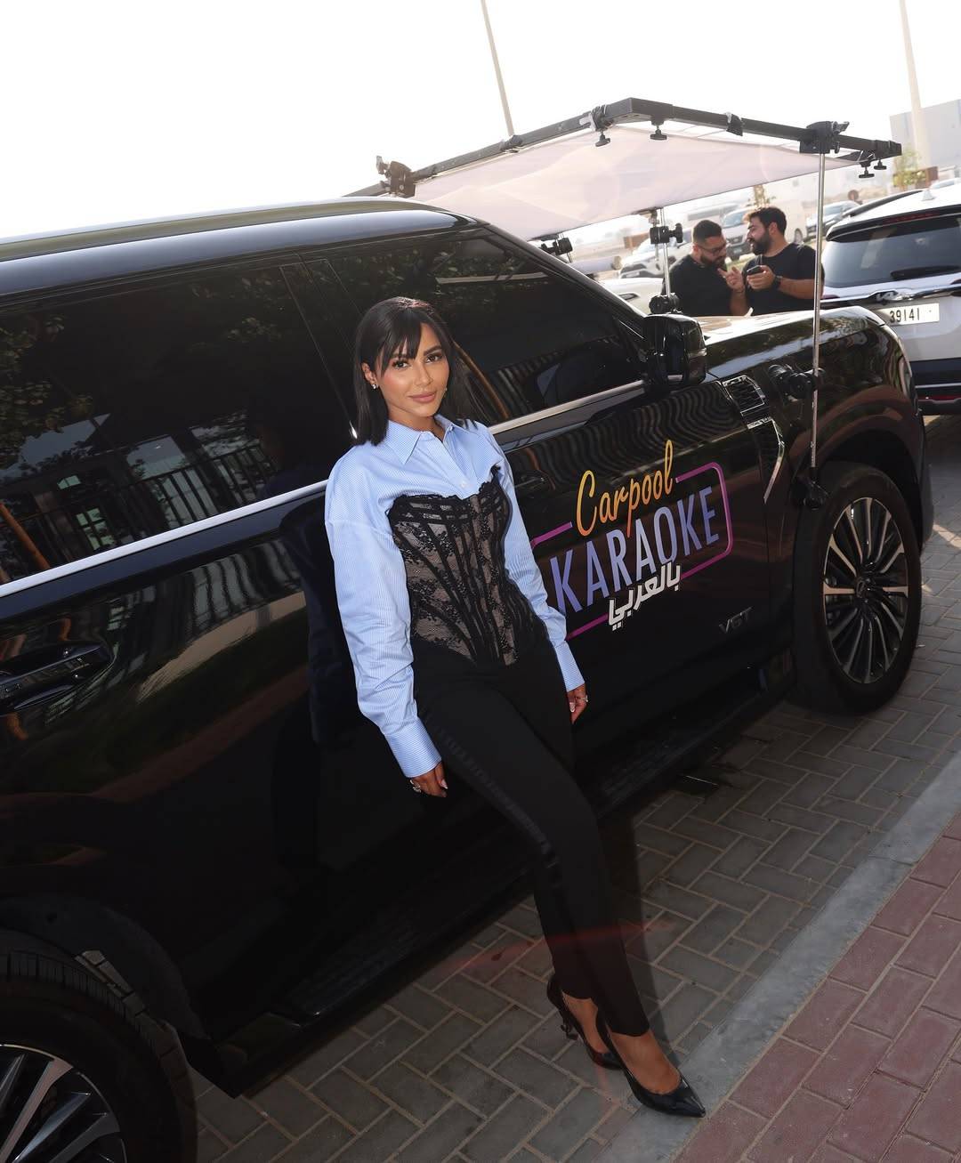 مهيرة عبد العزيز تكسر القواعد: الكلاسيكي يلتقي الجرأة بالكورسيه