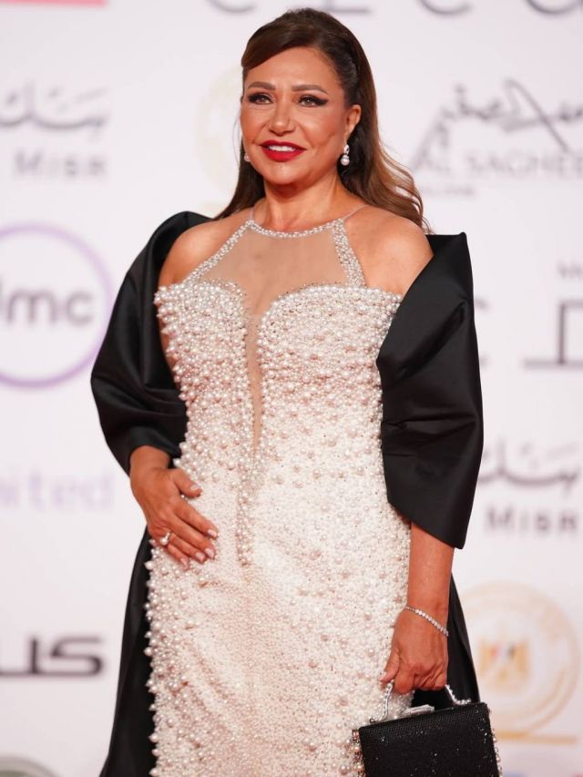 إطلالة ليلى علوي في مهرجان القاهرة السينمائي 