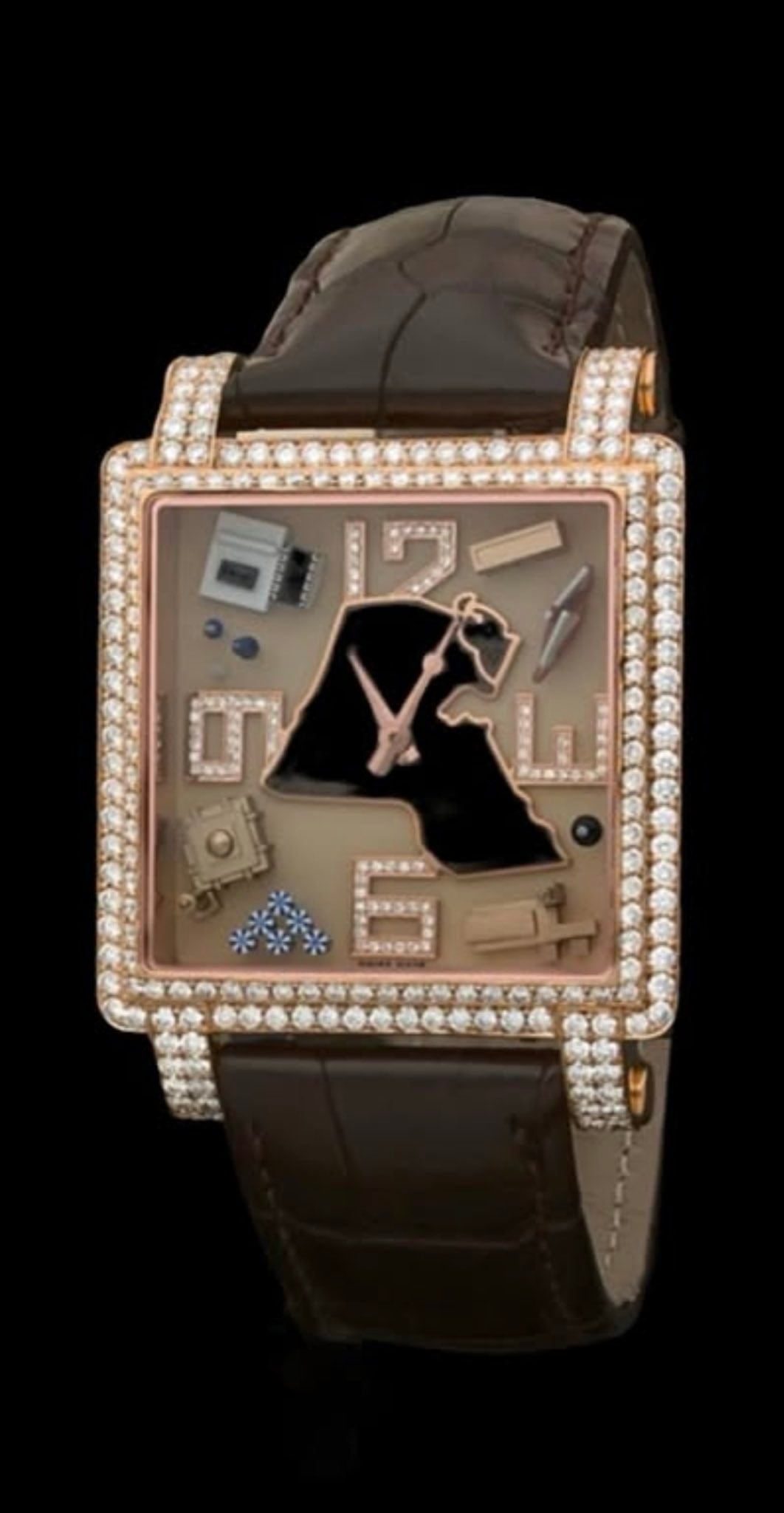 ساعة "جاكوب أند كو" المميزة ساعة "جاكوب أند كو" المميزة