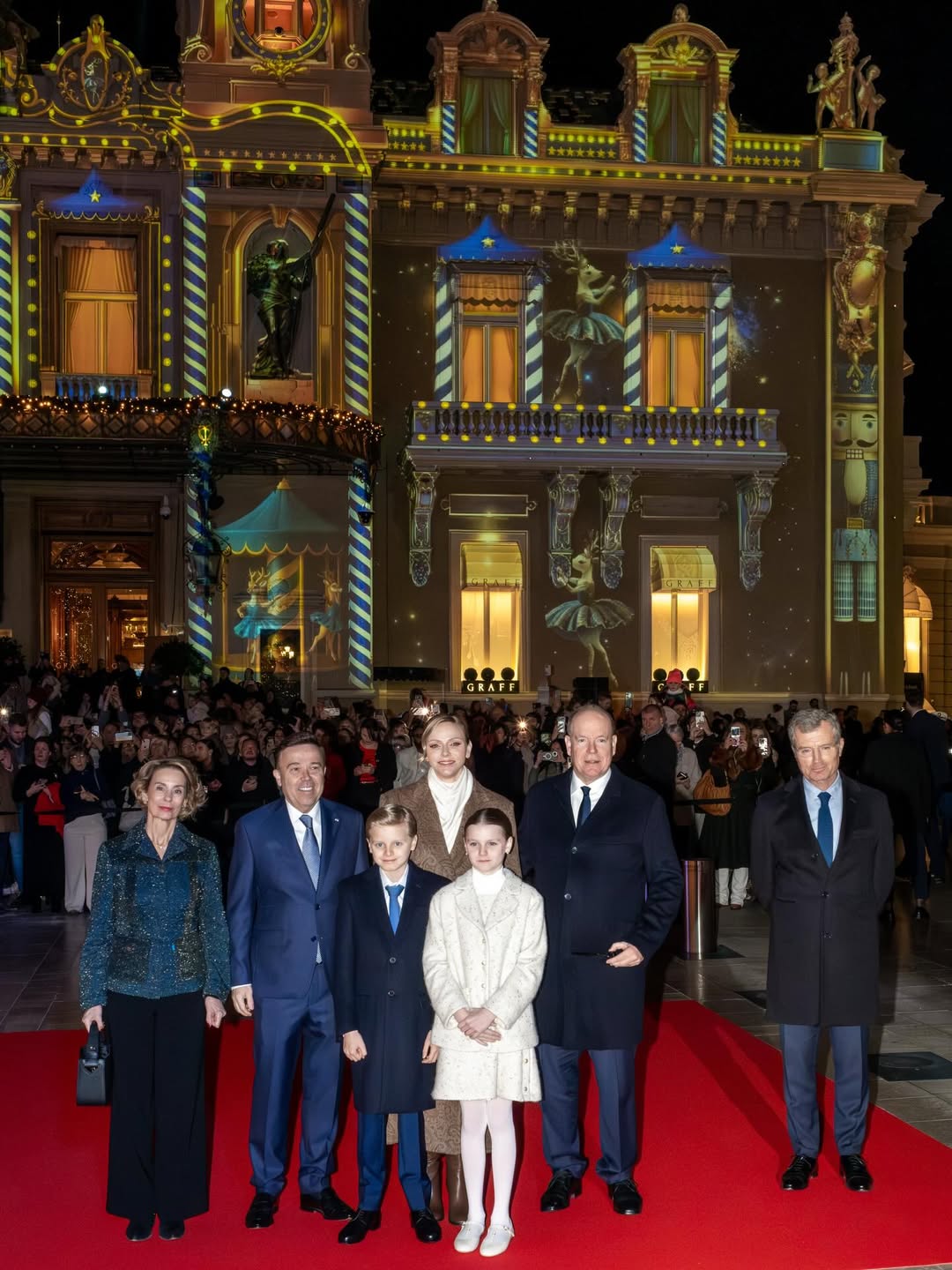 الأميرة شارلين أميرة موناكو وعائلتها