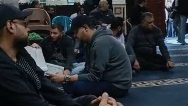 عمر الفيشاوي في جنازة سمية الألفي