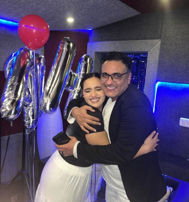 ماس مع والدها الراحل محمد رحيم