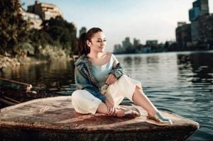 راندا البحيري تشعل مواقع التواصل بعد إثارتها الجدل حول زواج حورية فرغلي