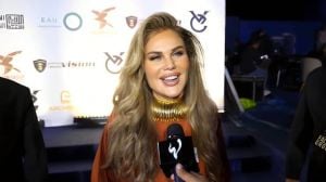 نجوم مهرجان "ذا بيست" في اعترافات خاصة أمام كاميرا "لها"