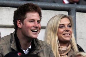 للمرة الأولى... حبيبة الأمير هاري السابقة تشارك صور زفافها 