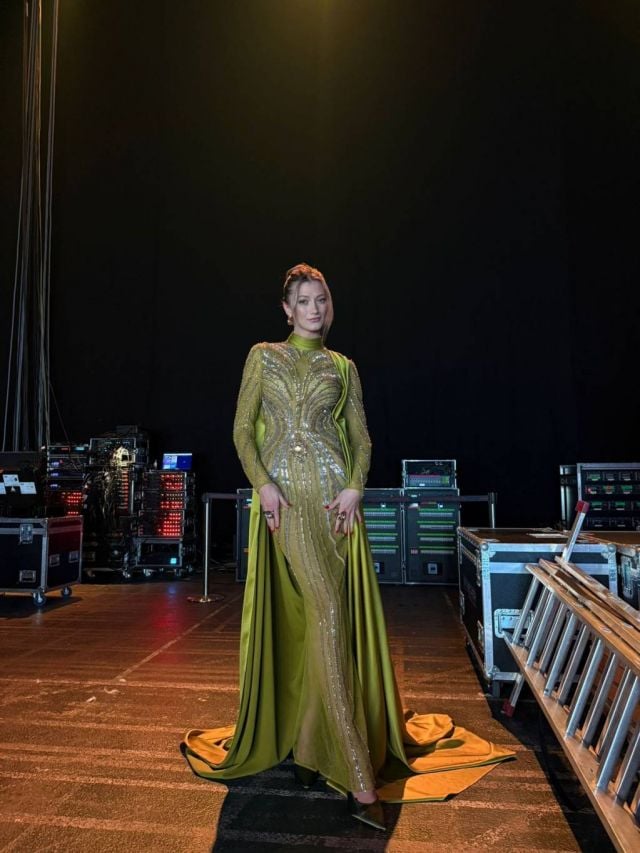 إطلالة ليوني