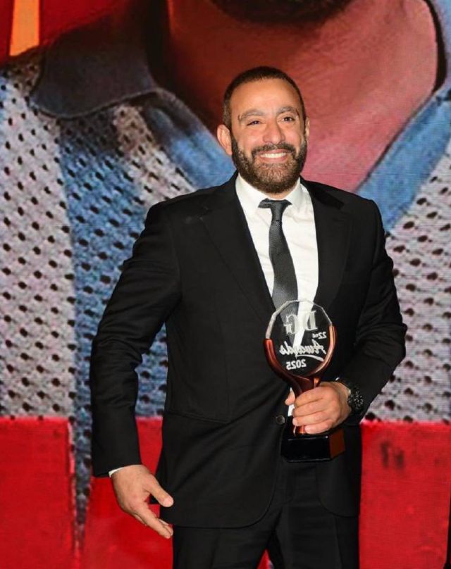 أحمد السقا يتحدث عن حياته وعلاقاته وأخطائه ومواقفه تجاه الآخرين (فيديو)