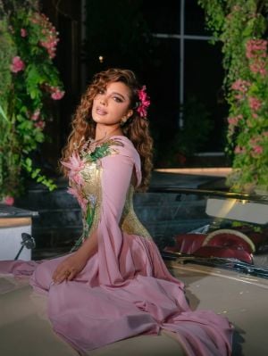 أصالة ترد بحسم على شائعات انفصالها عن زوجها (فيديو)